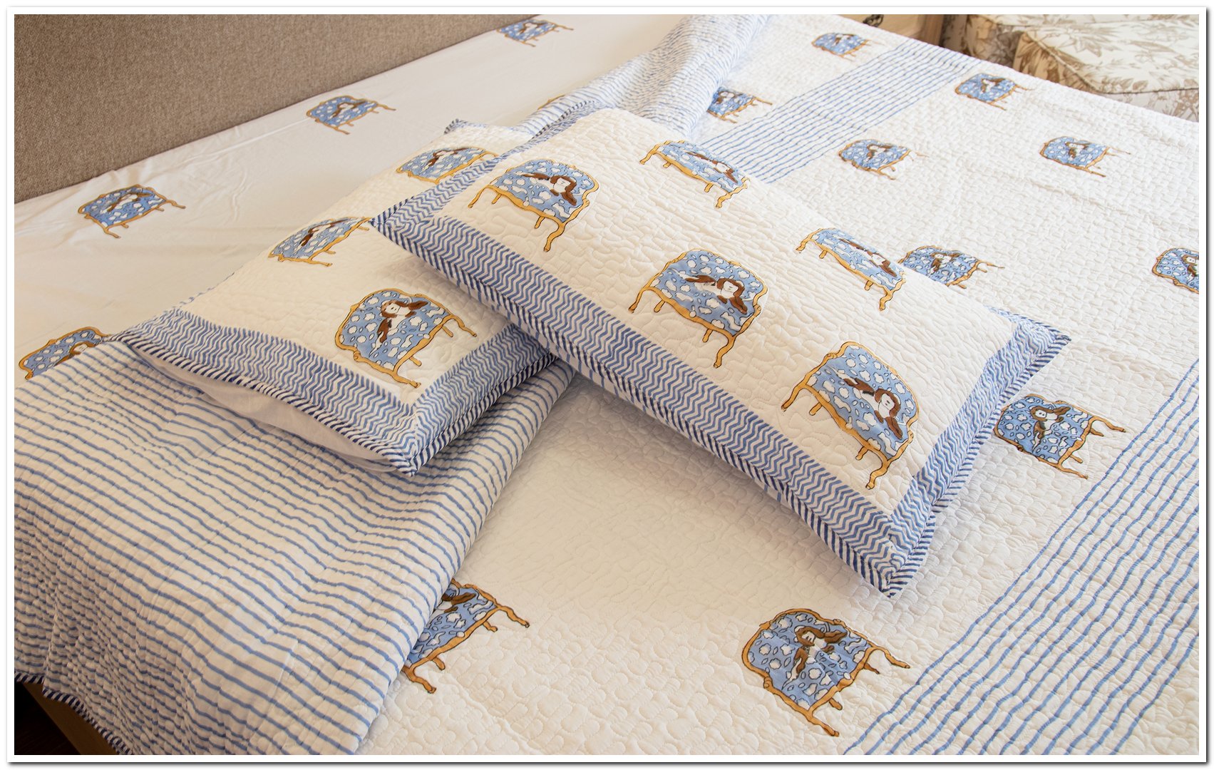 0P0A9161-BED COVER