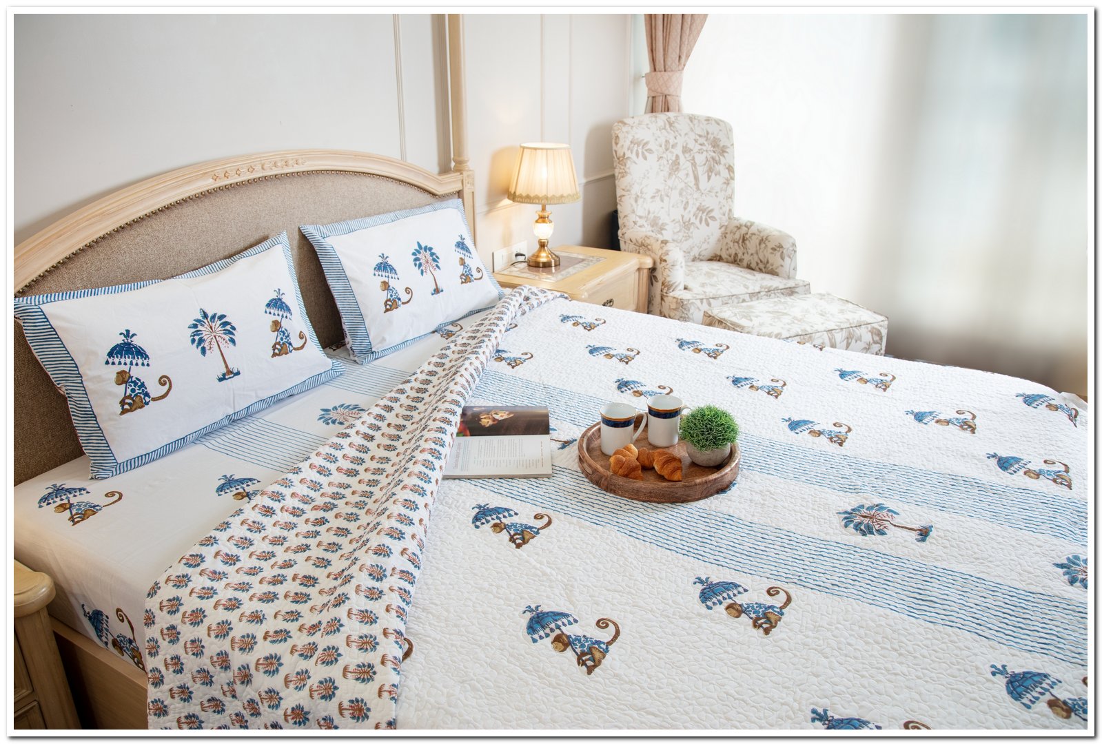 0P0A9335 bed cover