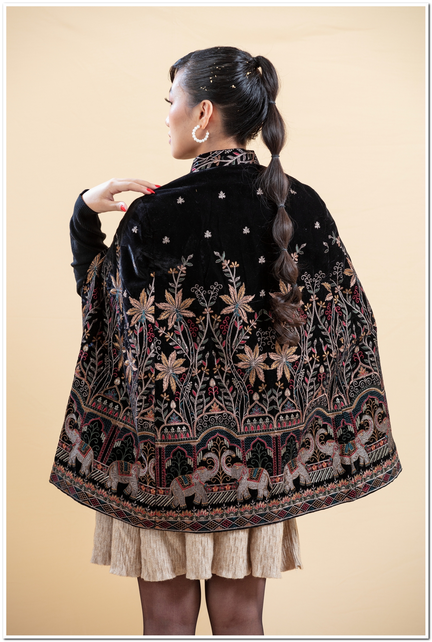 premiuim winter wear capes